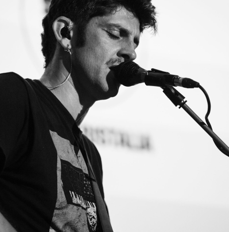 ROBIN MANZINI IN "VOCI NELLA TEMPESTA"  